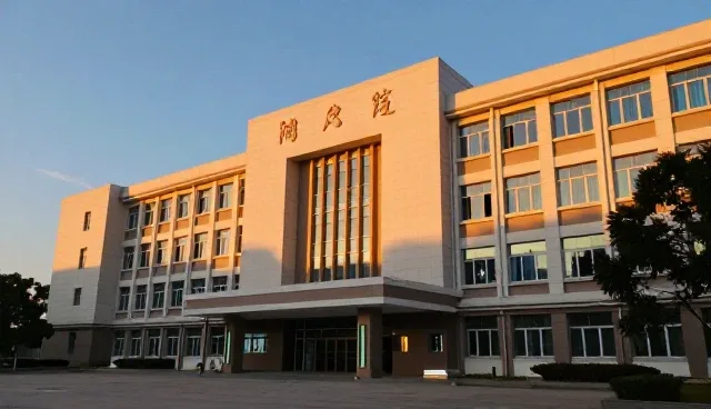 如何选择适合业务的域名解析服务？